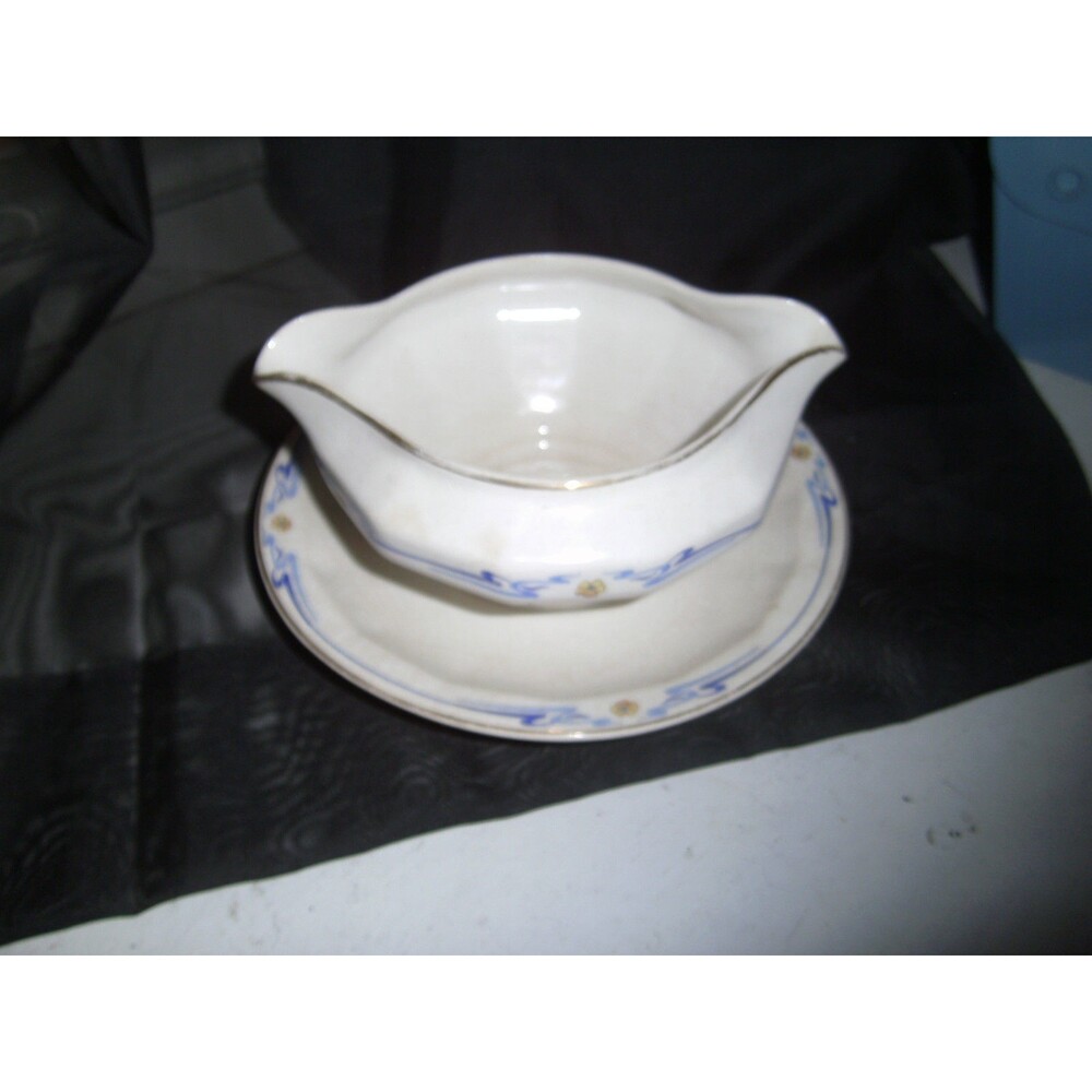 Edwin M Knowles Vitreous China GRAVY Boat Attached UNDER PLATE Vitreous 26-2-3